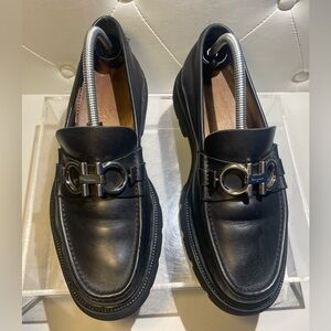 Salvatore Ferragamo Bleeker black leather heel lug sole loafer sz 7.5 - 8